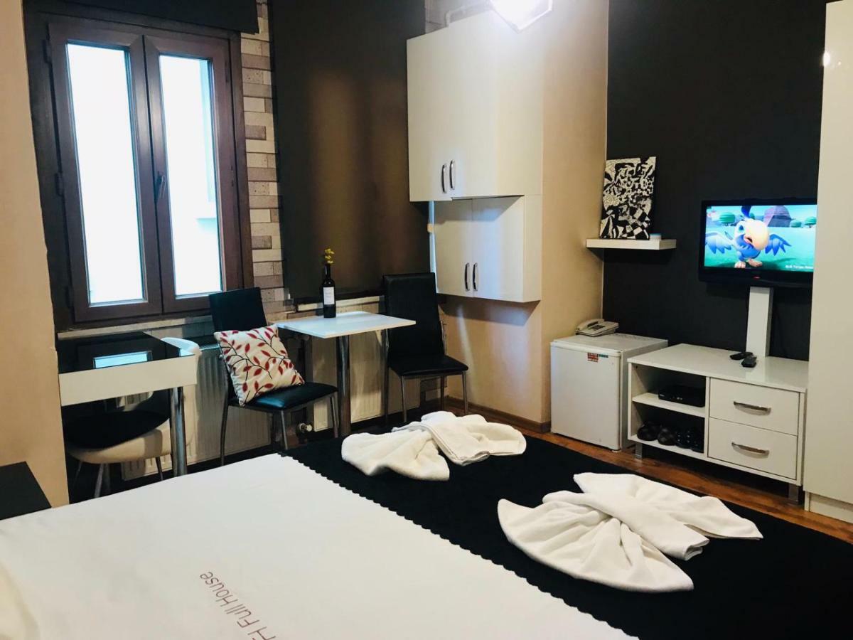 Full House Boutique Hotel Istanbul Ngoại thất bức ảnh